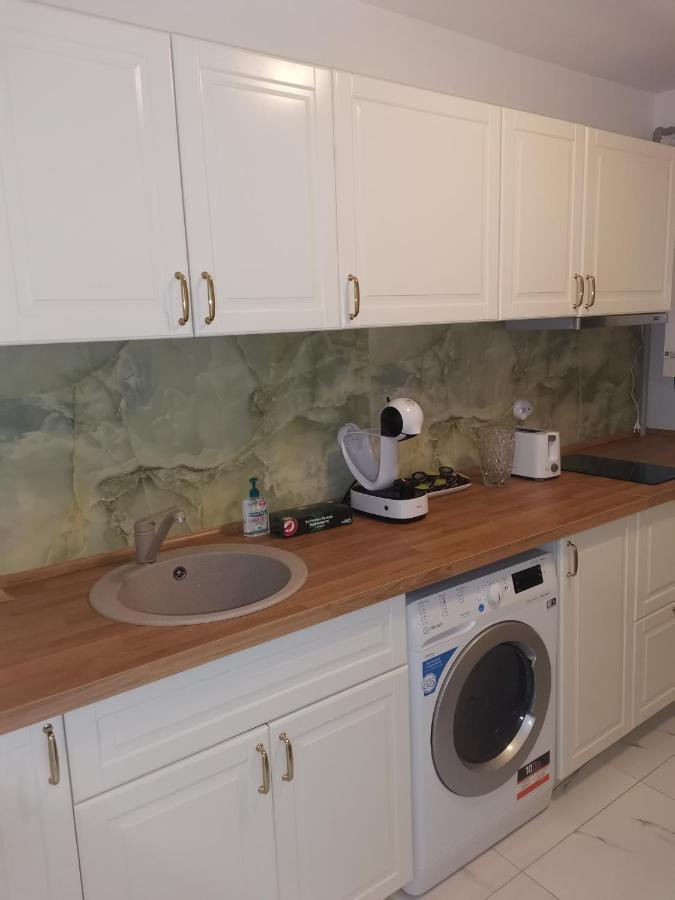 Bloom Box Apartments Craiova Exterior foto