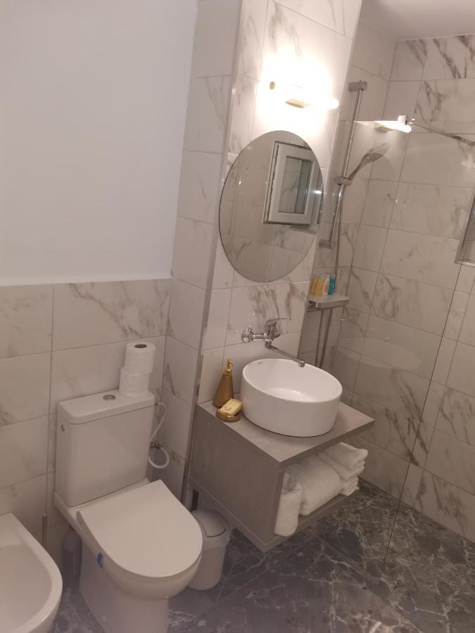 Bloom Box Apartments Craiova Exterior foto