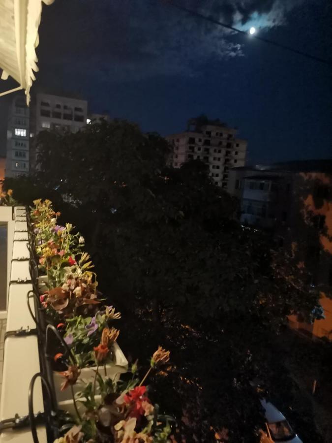 Bloom Box Apartments Craiova Exterior foto