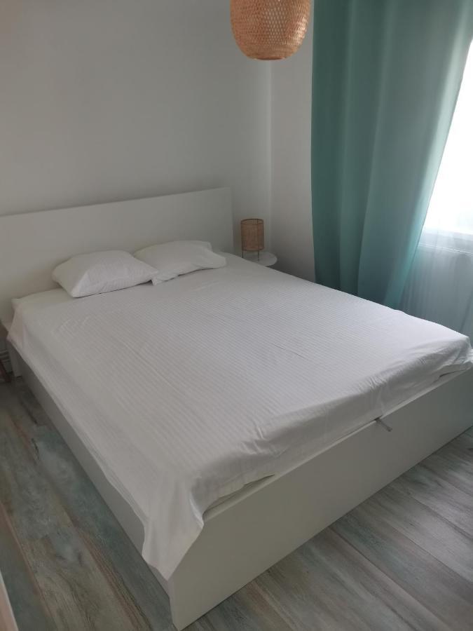 Bloom Box Apartments Craiova Exterior foto